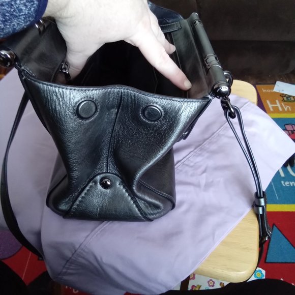 Gorgeous Grey/Silver metallic Coach Bag - Picture 7 of 8